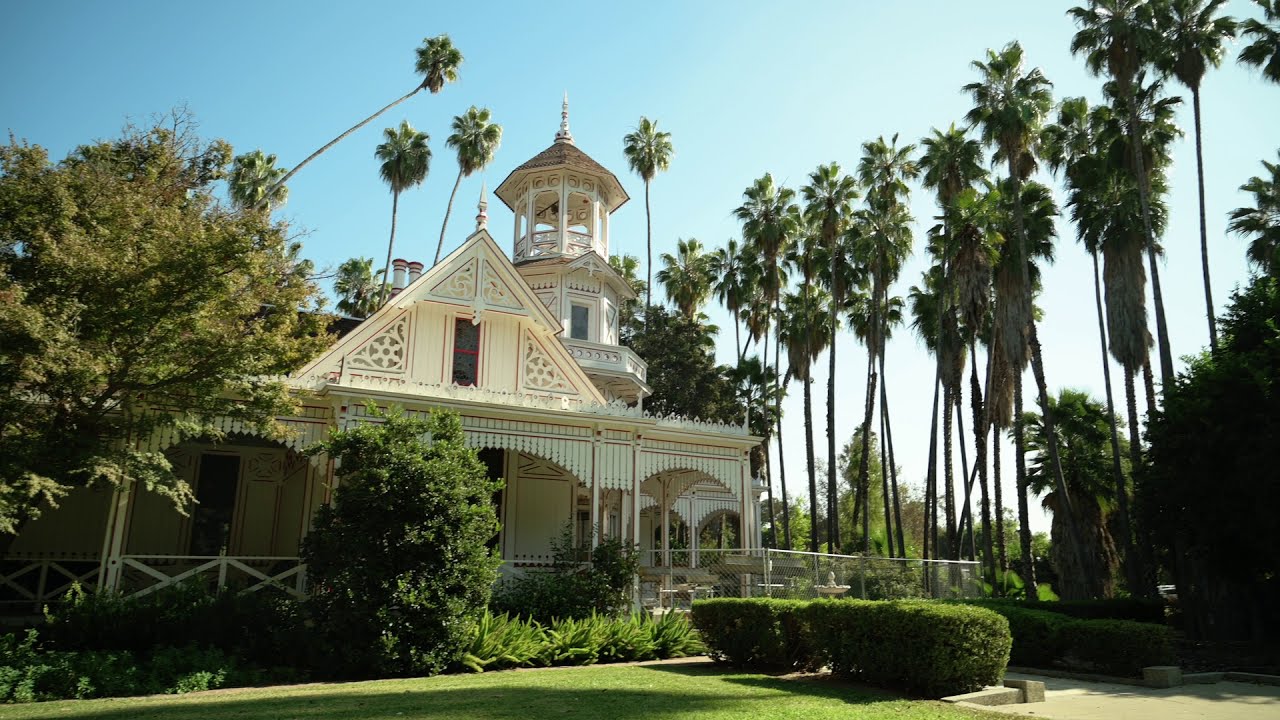 Long Live the Queen Anne Cottage!