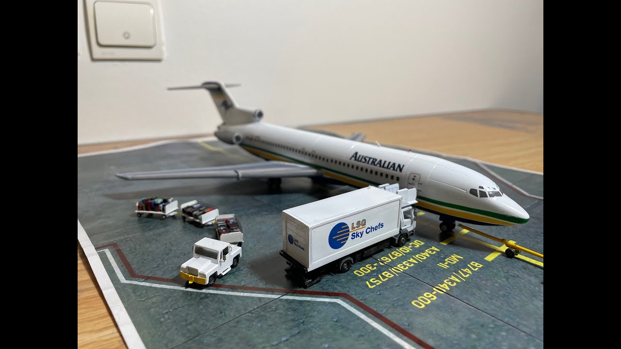Minicraft 1/144 Australian 727-2