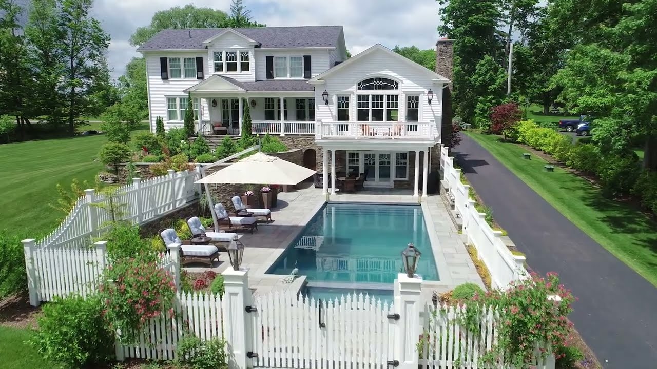 1992 West Lake Road, Skaneateles, New York