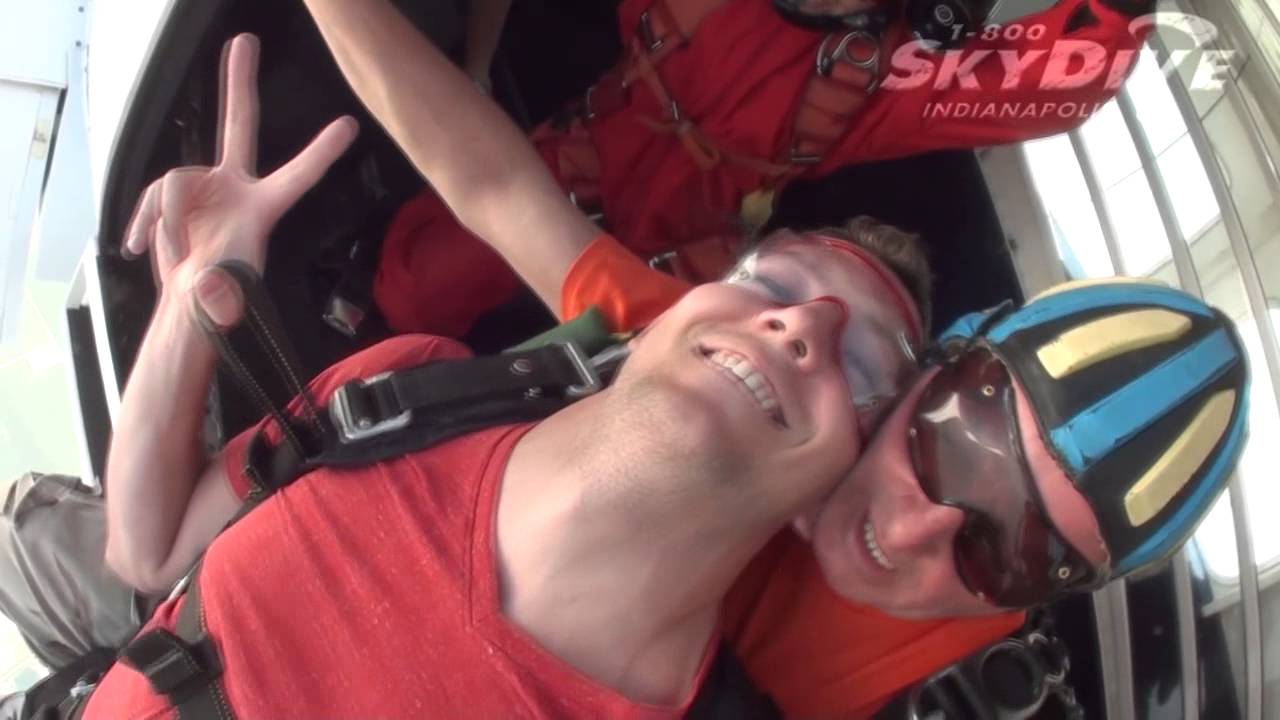 Brad Heaton's Tandem skydive!