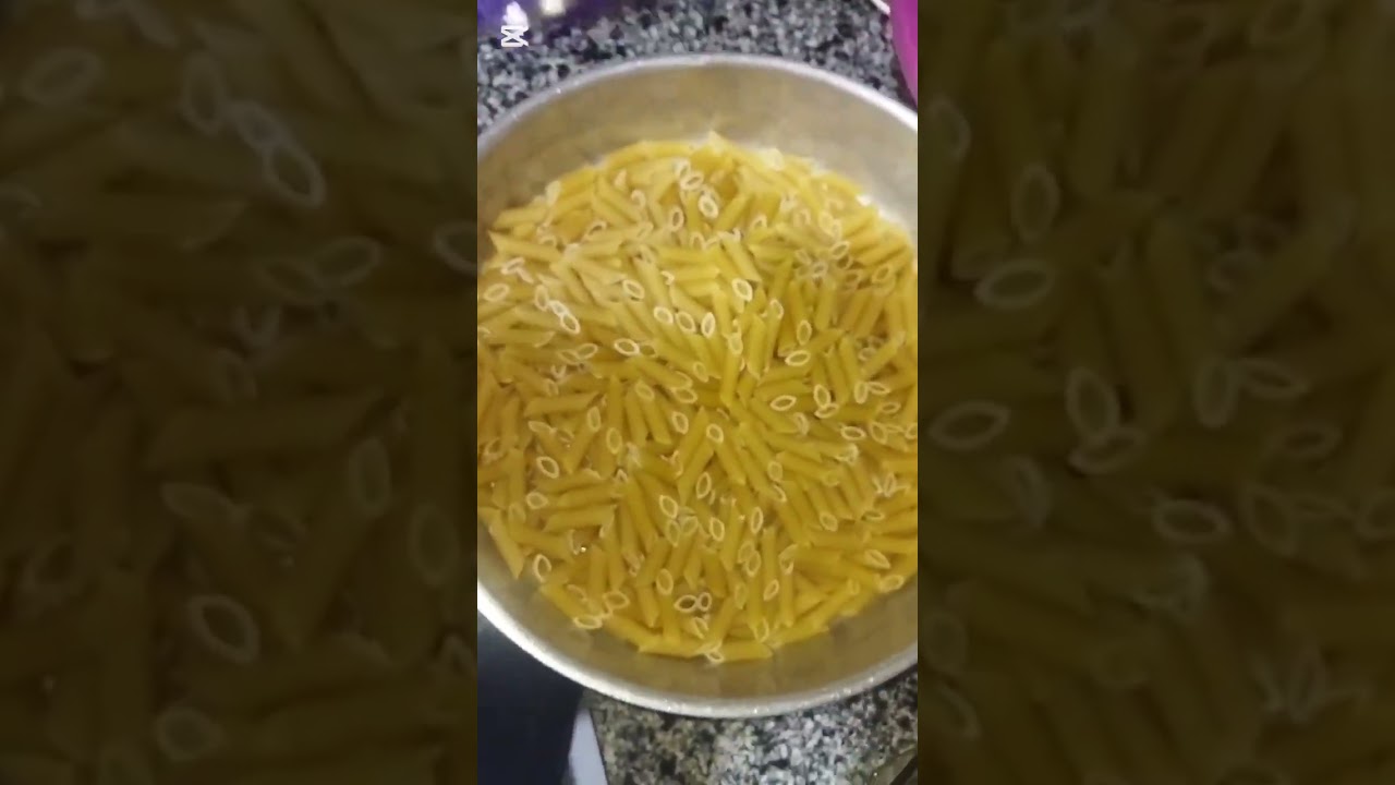 طريقه عمل طاجن مكرونه باللحمه زي المحلات 