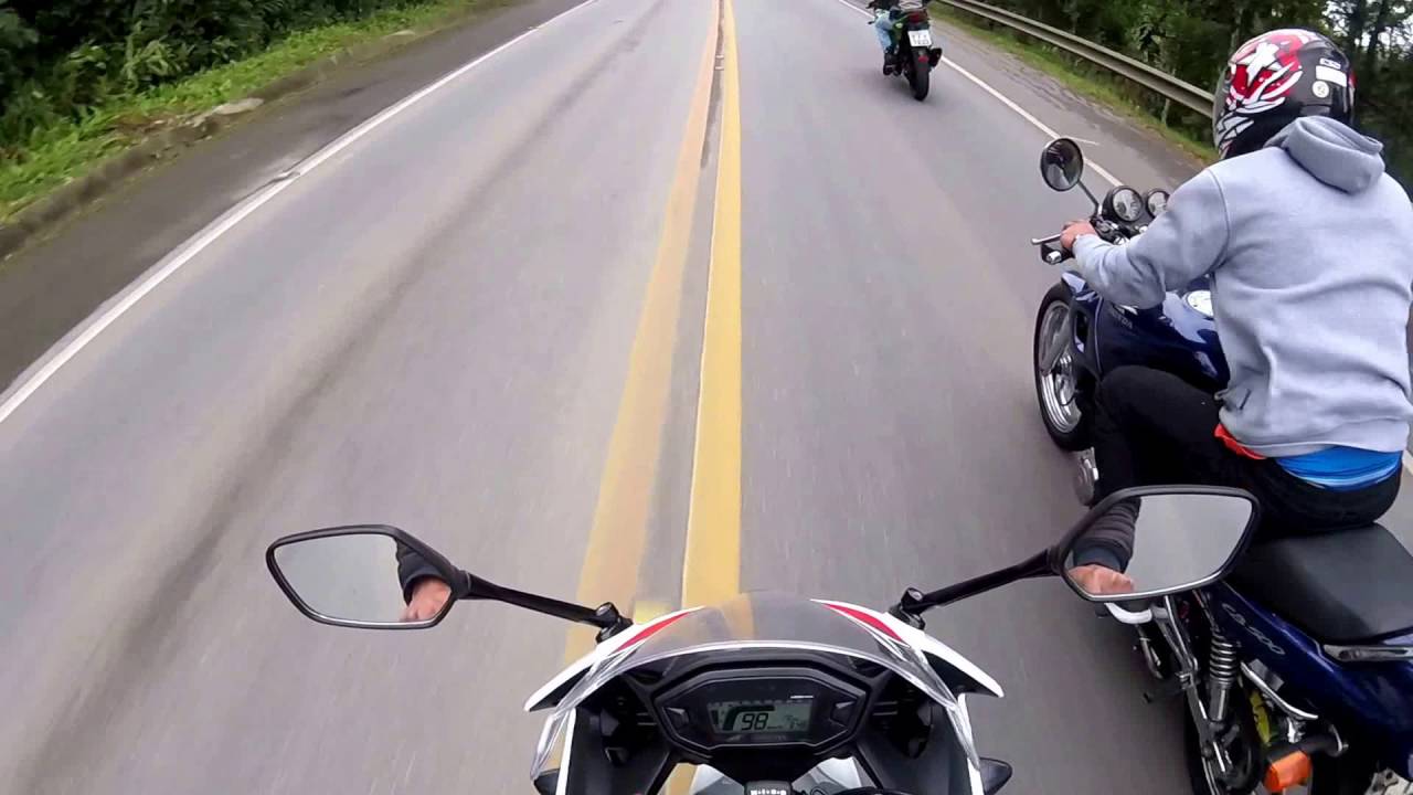 duelo entro cb 500 das antigas e a nova cbr 500 go pro