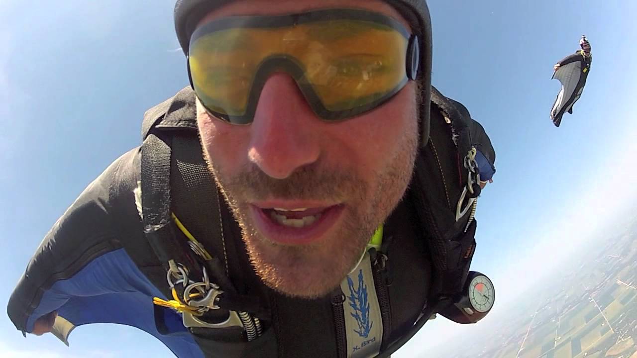 Hilarious Wingsuit Singing -- 