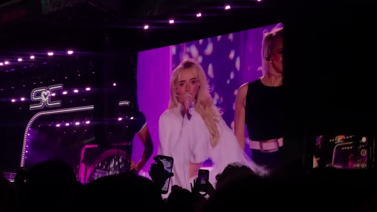 Feather - Sabrina Carpenter (Lollapalooza Chicago 2025)