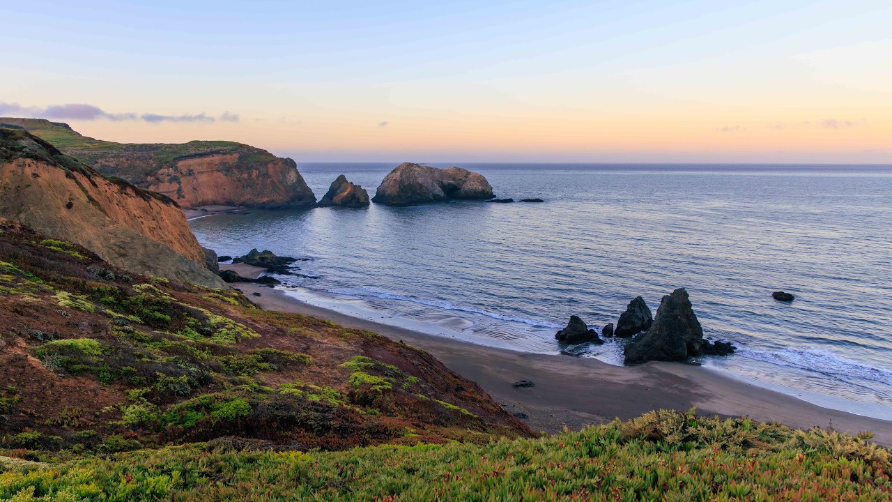 Sunrise Walk on Sandy Beach and Cliffs | Rodeo Beach, California 4K