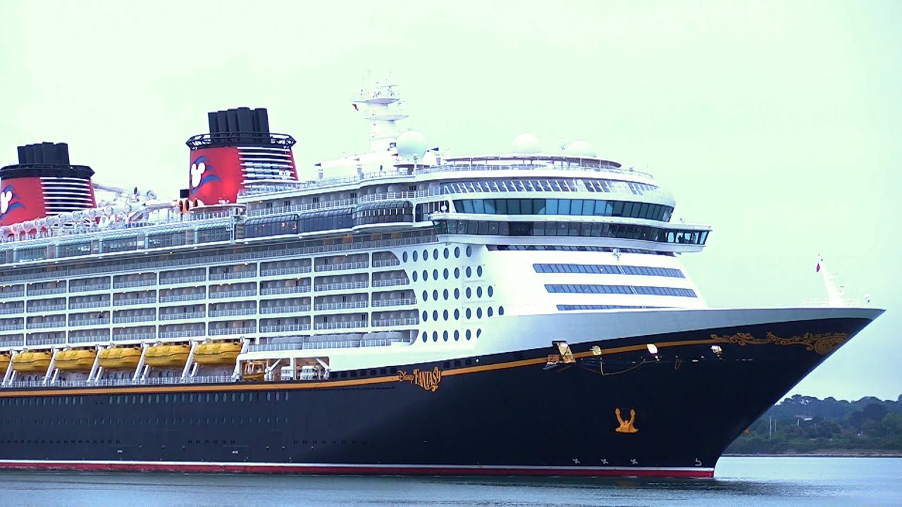 CRUISE SHIP DISNEY FANTASY ARRIVAL IN SOUTHAMPTON TODAY 31/07/25
