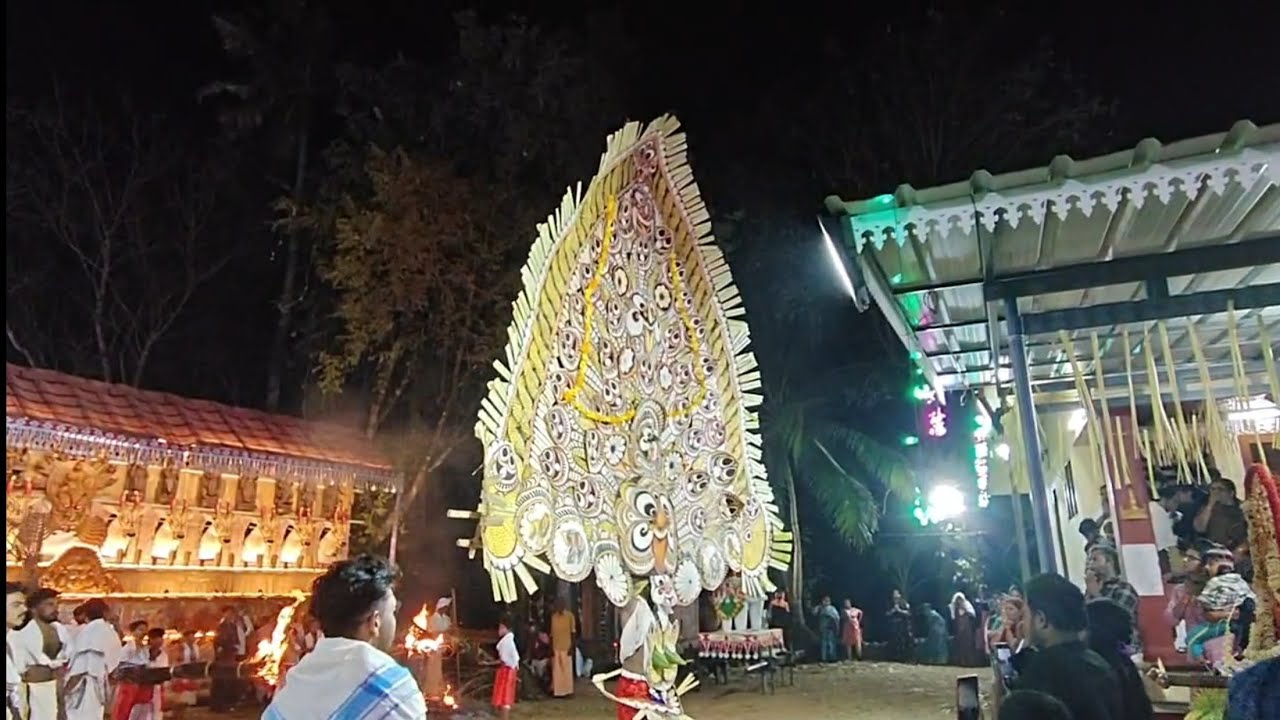 വലിയ ഭൈരവി കോലം കളത്തിൽ തെള്ളിയൂർക്കാവ് പടയണി 2025 | #പടയണി #padayani #കോലം  #ഭൈരവിക്കോലങ്ങള്