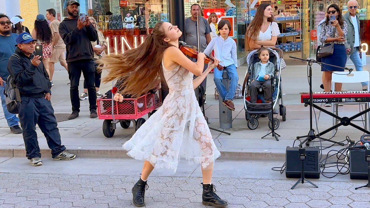 SHE PLAYS LIKE AN ANGEL - The Sound of Silence | Karolina Protsenko - Violin Cover