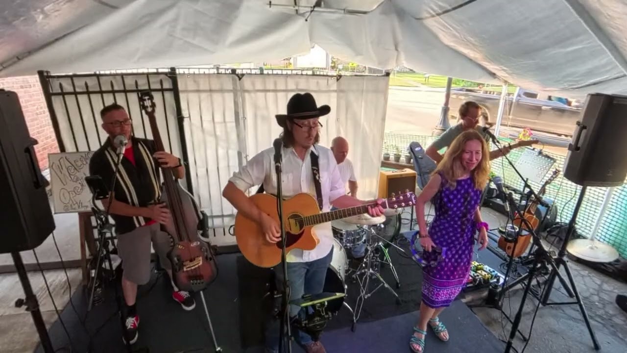 John Louis Good - The Consumer (Stompin Tom Connors) live from The Village Tap (08-13-25)