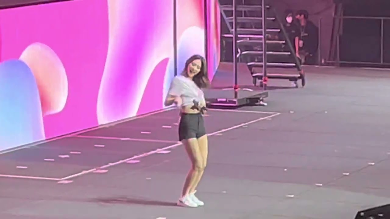 Likey ~ Twice (“III” World Tour, State Farm Arena, Atlanta 2/24/22)