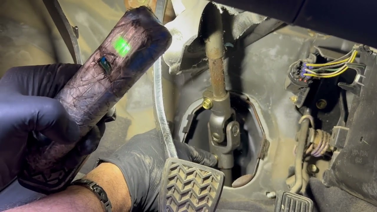 Причина и решение шума в рулевом колесе Toyota Corolla. Практический ремонт.