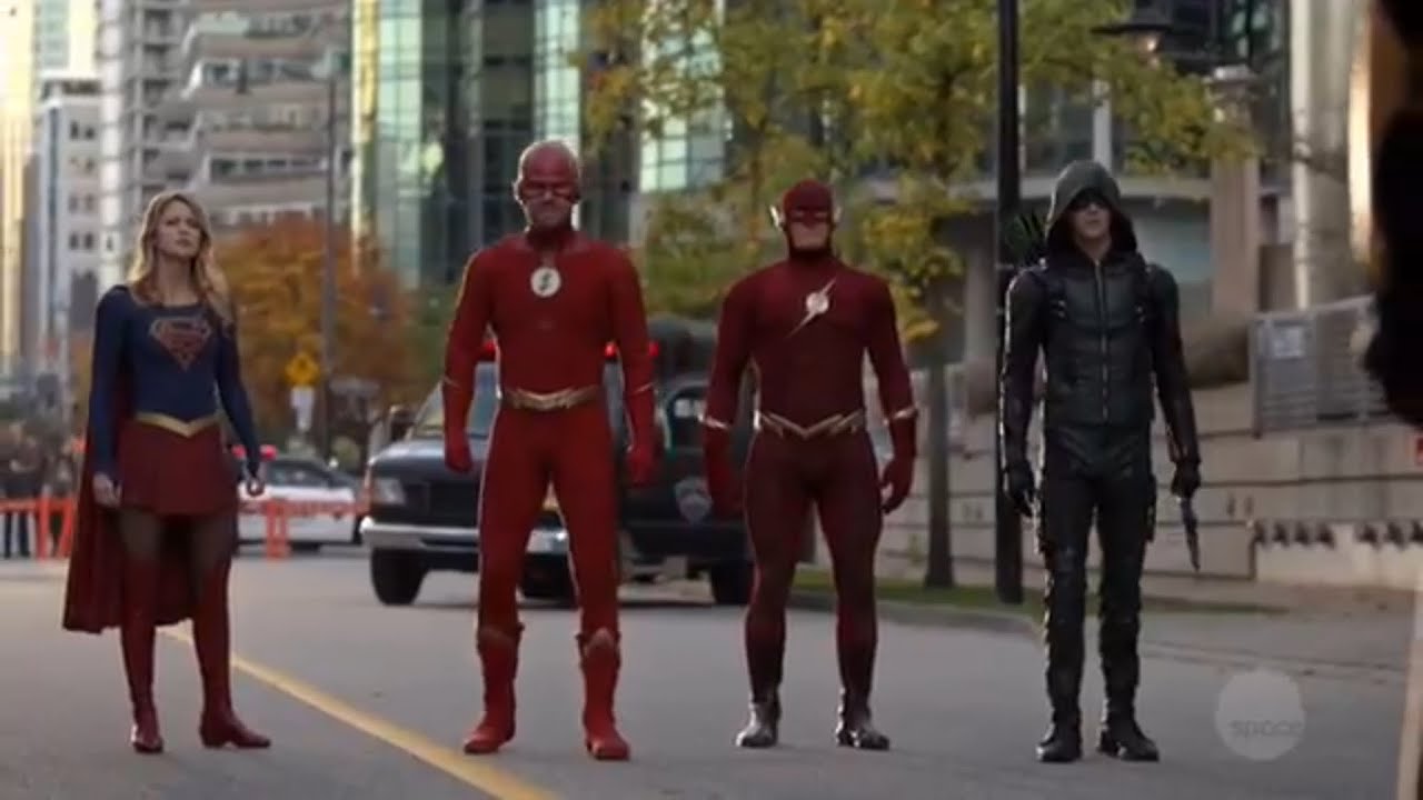 Arrow 7x09 Ending Scene (from Elseworlds Crossover)