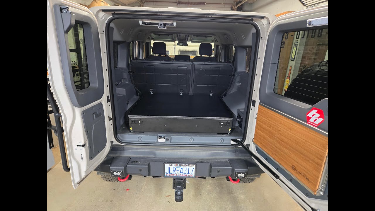 Система выдвижных ящиков и напольного покрытия от Diabolical Inc. для яхты INEOS Grenadier. #gren...