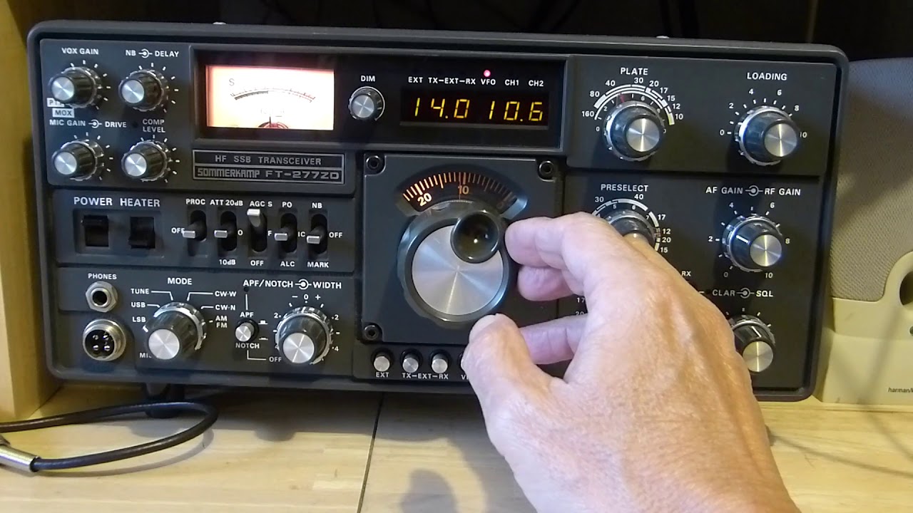 Yaesu FT-101ZD    Sommerkamp FT-277ZD