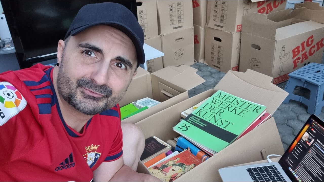 Revisando un trastero de 100 Euros de una subasta en Alemania, son 3000 libros