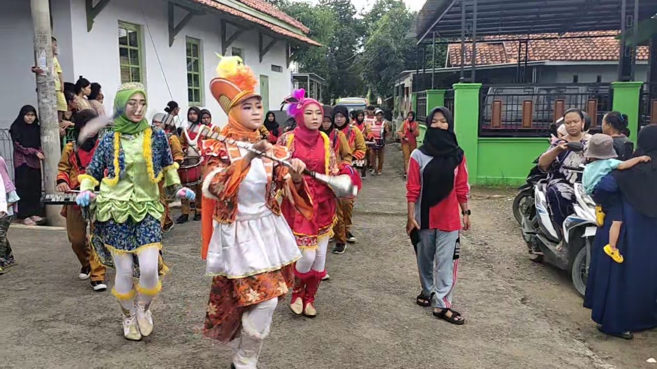 PENAMPILAN APIK‼️DRUMBAND MTS MIFTAHUL ULUM MARGASARI