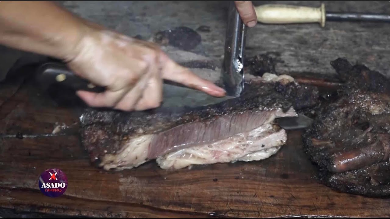 ASADO CON CUERO - ASADO CAMPERO