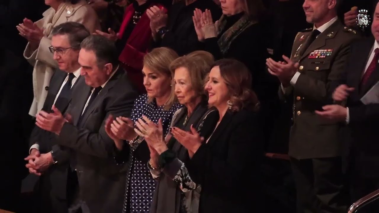 S.M. la Reina Doña Sofía asiste al concierto solidario a beneficio de los damnificados por la DANA