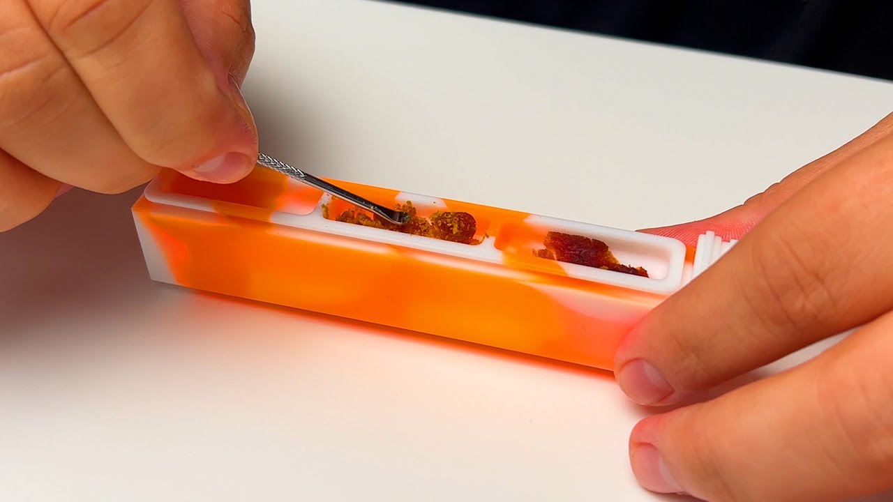 How To Use Dab Out Nectar Collector Kit / Glow In The Dark