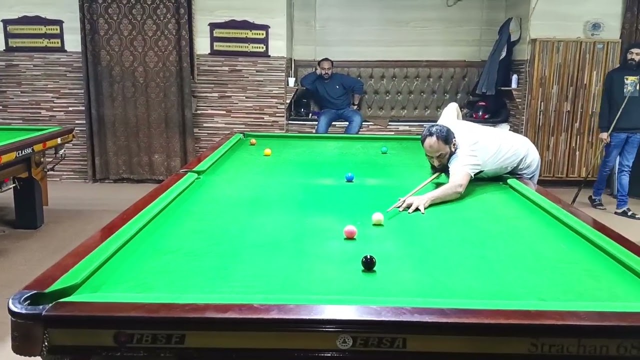 Awais bhai. #ronnieosullivan #snookergame #snookershot #trending 