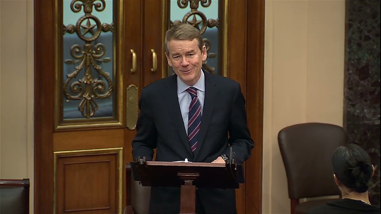 Сенатор Беннет выразил признательность председателю Мануэлю Харту за десятилетия его государствен...