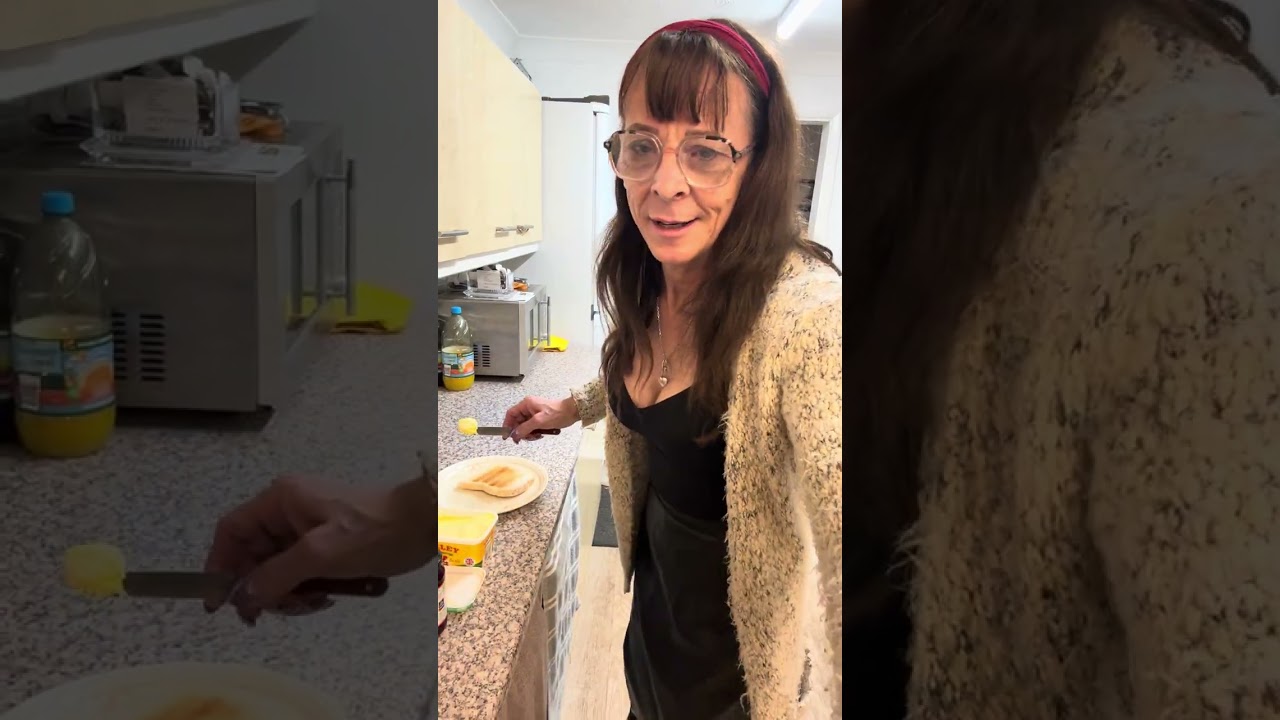 Сегодня утром у меня прием у стоматолога 😁💋