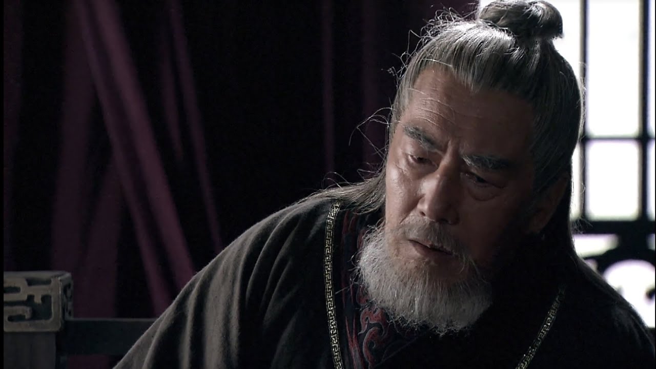 公叔痤临死之前向魏王举荐卫鞅，魏王很是不屑。公叔痤说你不用他就杀了他
