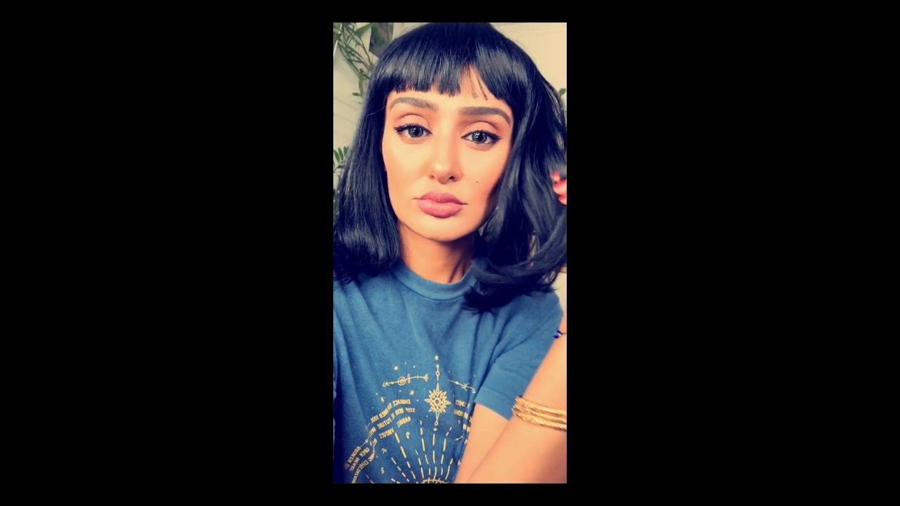 Mrs. Mia Wallace. Gemini October 2018 Amber Khan The Quietest Revolution