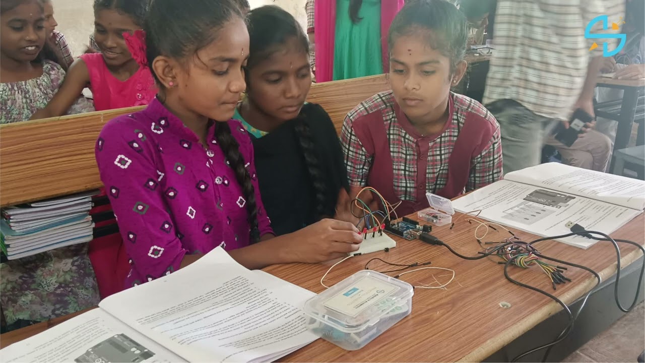 Robotics Workshop @ ZPHS, Domalapally