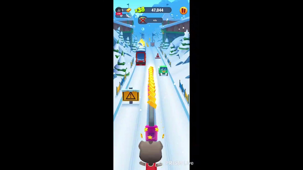 Playing mobile games 🎮 #amongus #ytshorts