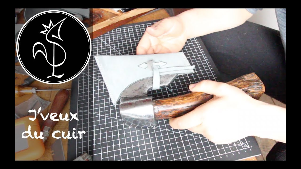 Etui en cuir pour hache