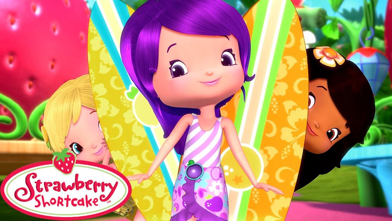 Fun at the Pink Beach!! | Strawberry Shortcake 🍓 | Cartoons for Kids