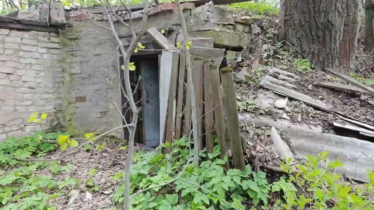 Заброшка.ч1. Жилые сараи? 10.05.2025