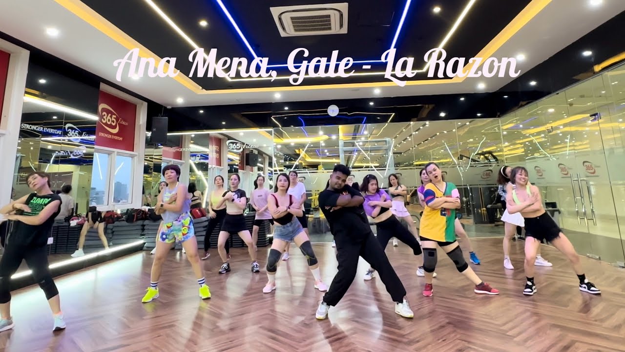 Ana Mena, Gale - La Razon