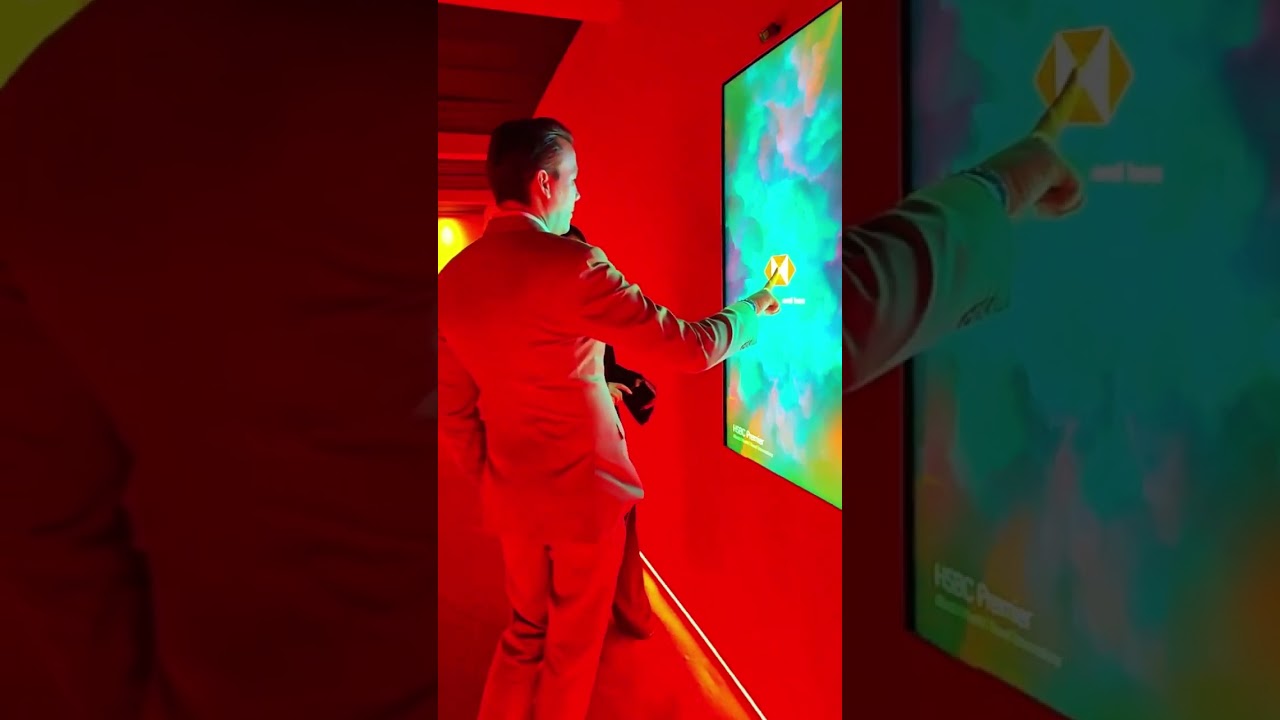 Aura Reading & Facial Tracking Magic App