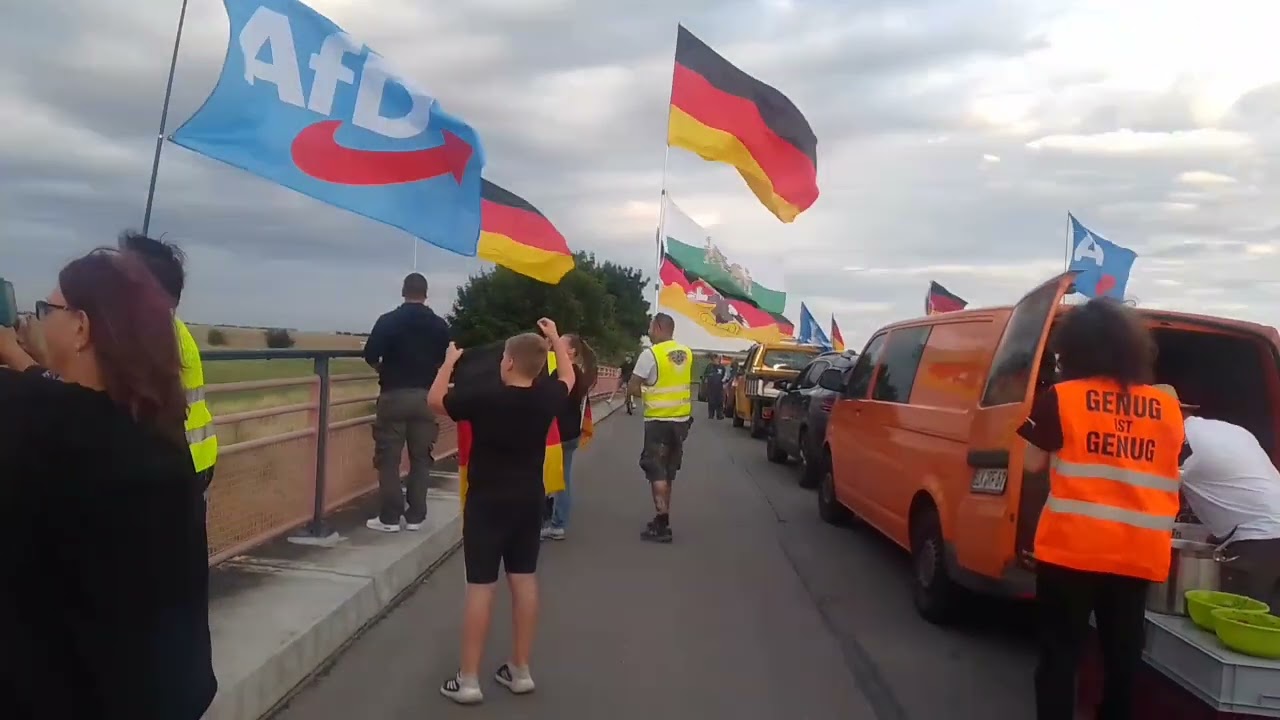 🕊️Protest L&uuml;tzen ❗🕊️ Br&uuml;ckenleuchten🕊️ 10.7.2025