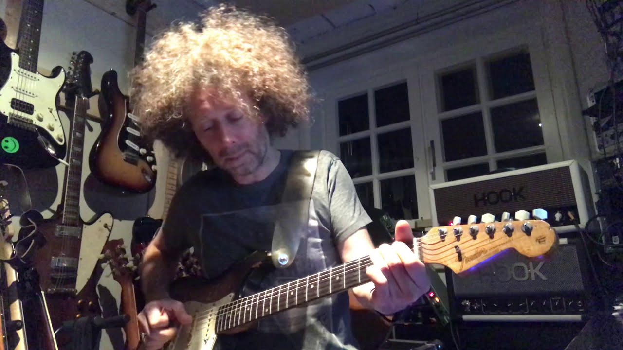 Leendert Haaksma noodling on Hook Wizard