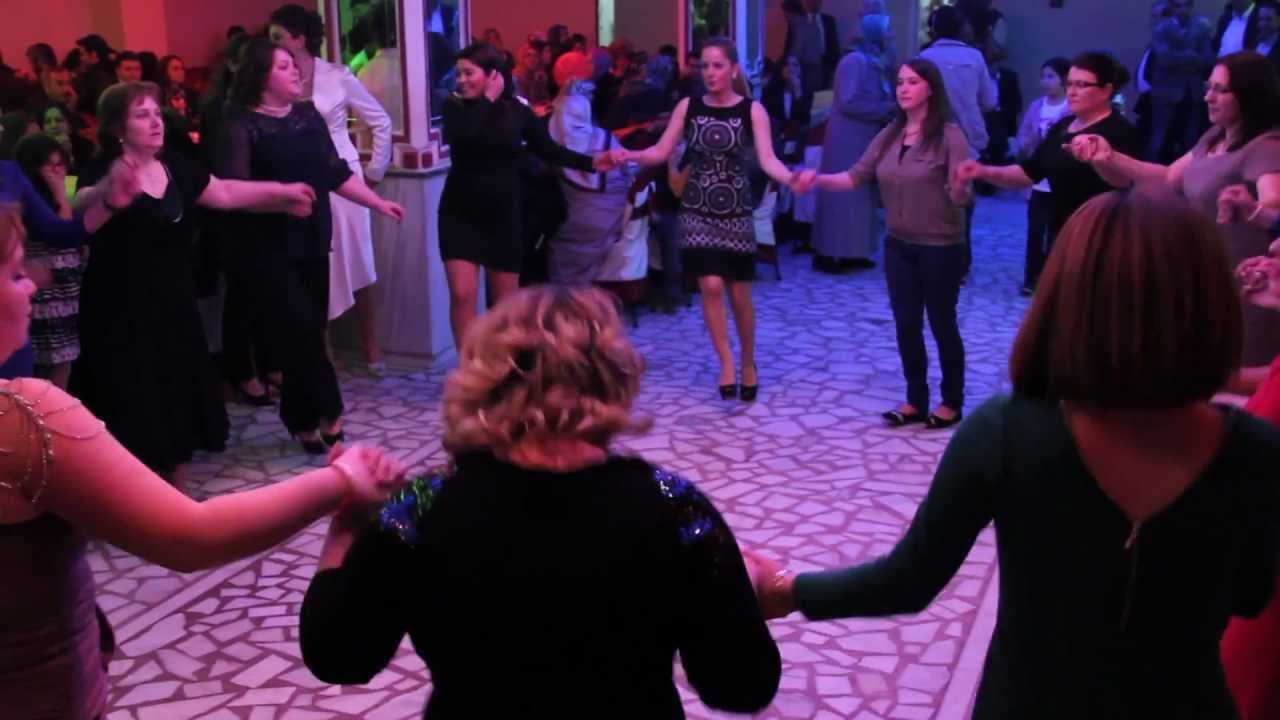 pravo horo ve mahallemin güzel kızçeleri