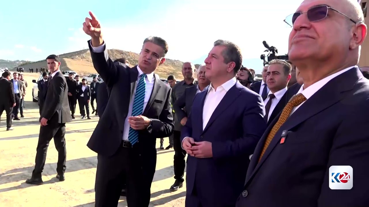 رئيس حكومة اقليم كوردستان يتفقد مشروع  الطريق المزدوج 40 م في سوران
