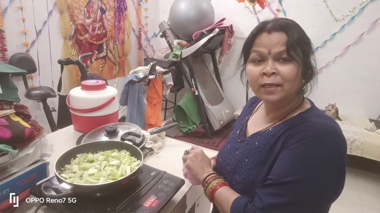 कुछ नया बनाने की सोच रहे पर आज ये बना डाला 😊 🥒🧅| recipe | vegetables #Mrs..hairasoi