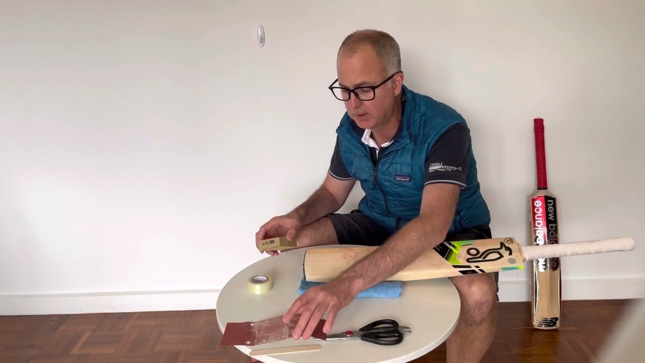 How to put toe tape on a cricket bat