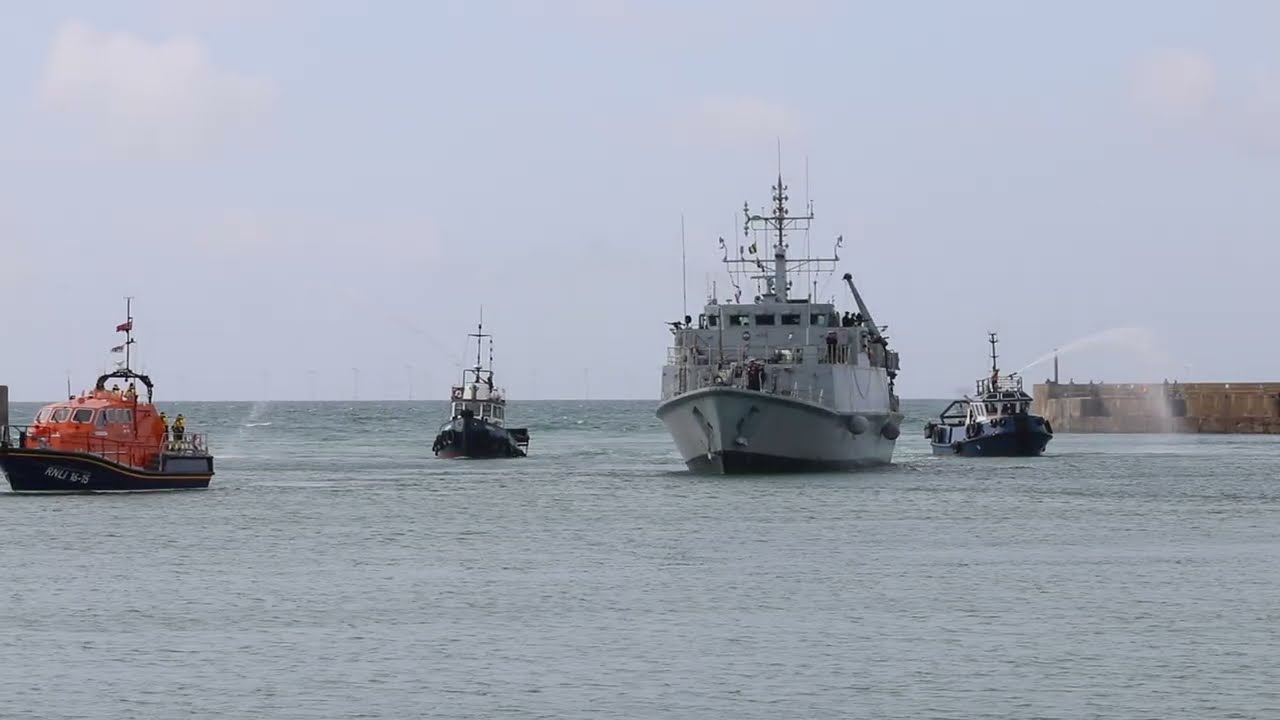 HMS Shoreham arriving at Shoreham Port for the start of it farewell tour
