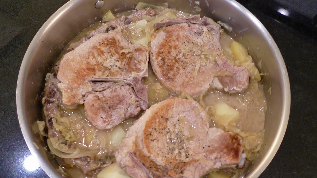 Свинина с квашеной капустой #едаводномокне #удобнаяеда #легкийрецепт