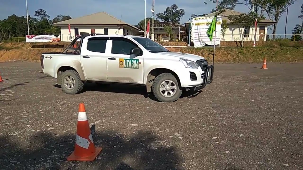 Tekhnis Lulus Tes Praktek Simper untuk Driver Tambang.
