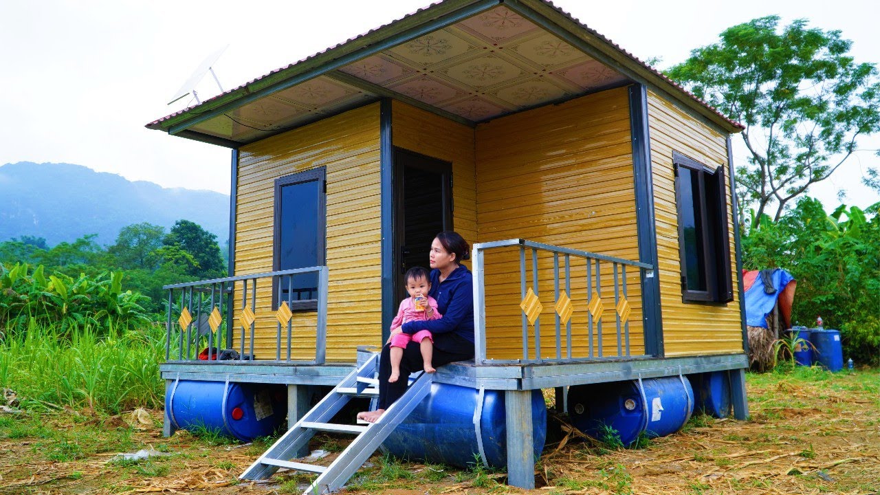 The charity group helped single mom build a new house in 4 days