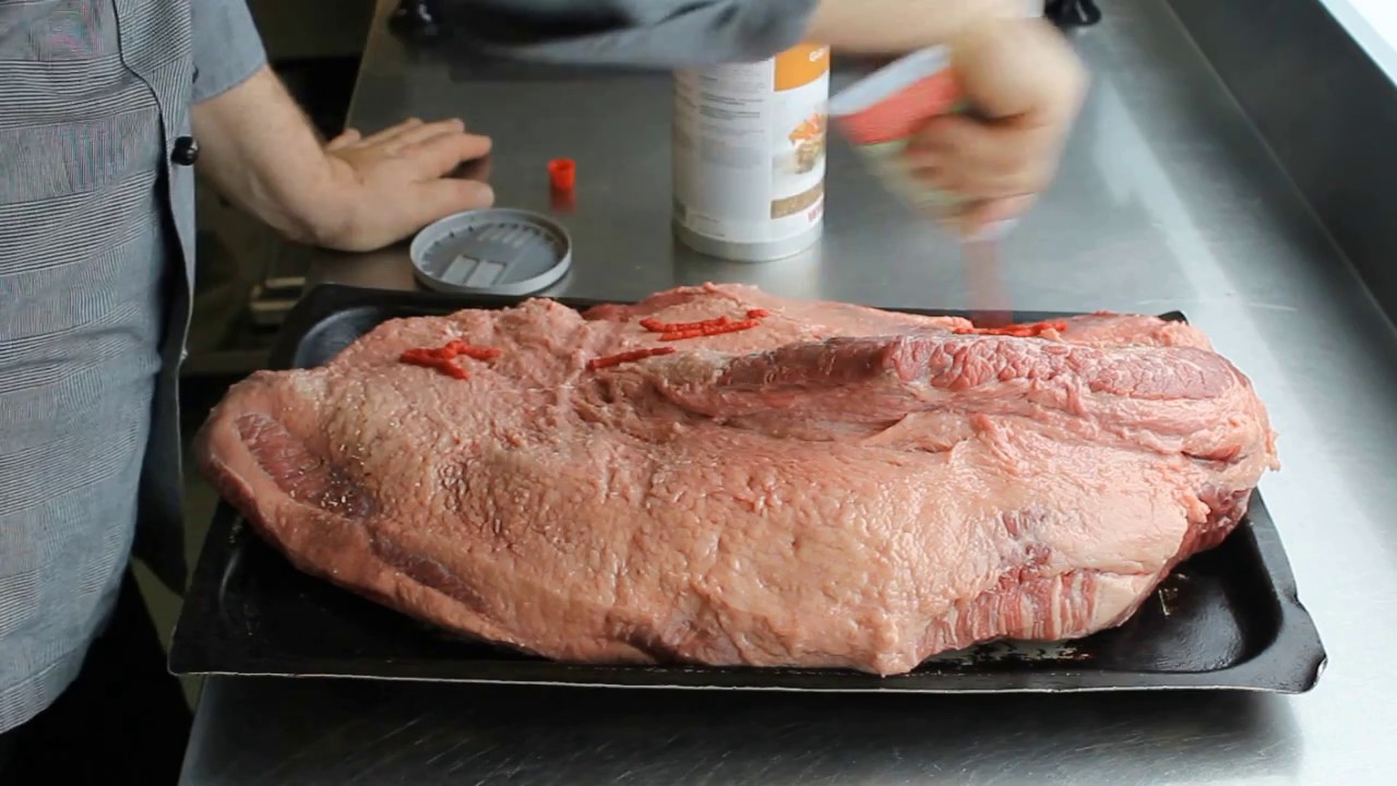 BRISKET IN SALSA  BARBECUE  - BBQ Beef brisket - in cucina con lo chef PAUL KLER