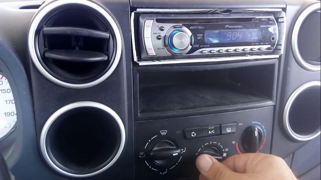 UBICACIÓN RELAY DEL VENTILADOR DE AIRE ACONDICIONADO PEUGEOT PARTNER | PRACTIMECANICOS