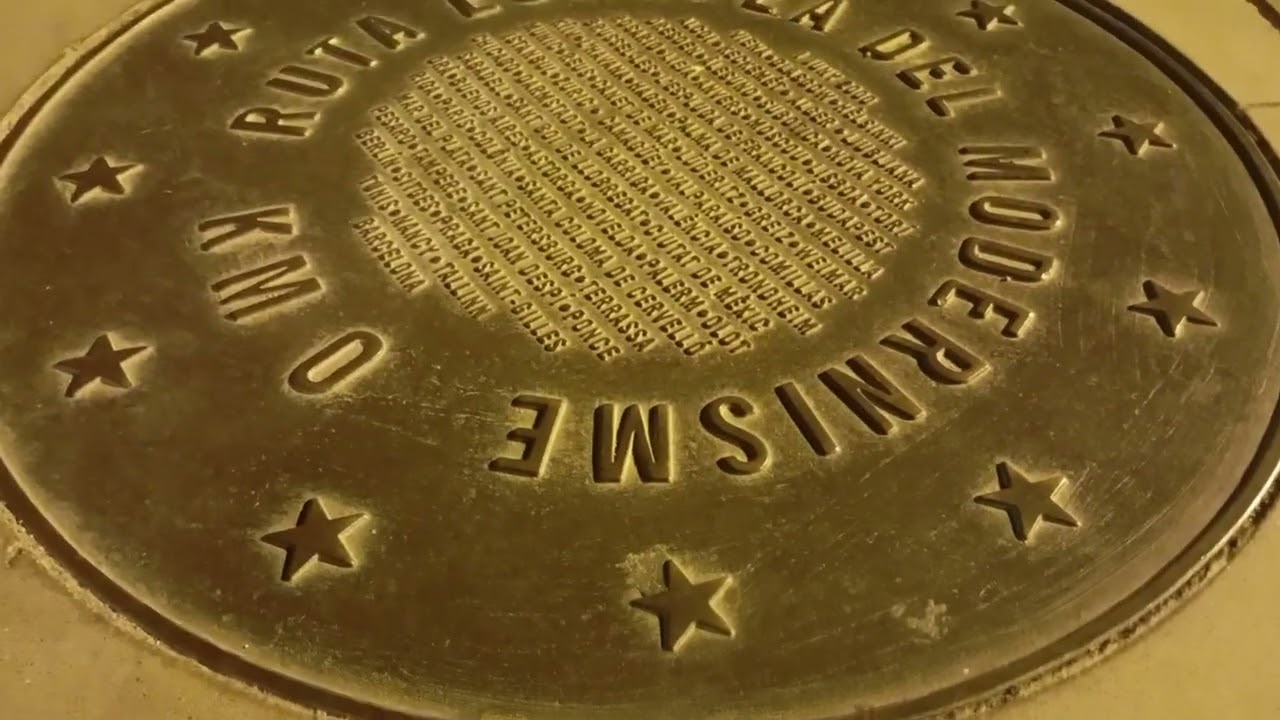 Puerta del triunfo y K,0 en Barcelona 