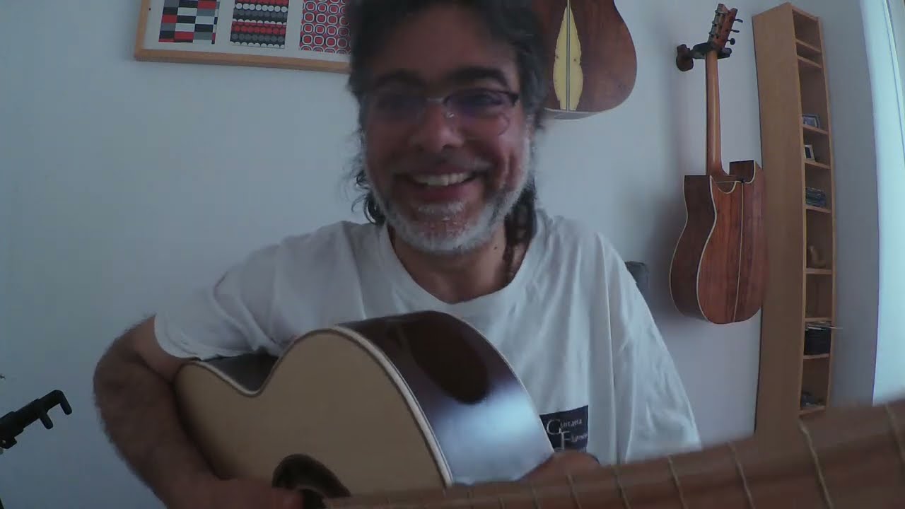 Why Paco de Lucia unlike Satriani does not have any instructional video? DIY & be confused forever 1