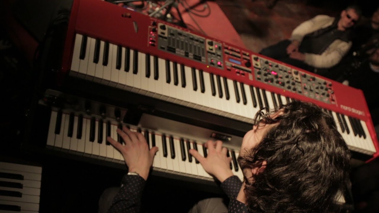 Resolution 88 - Chameleon (Live New Morning, Paris)